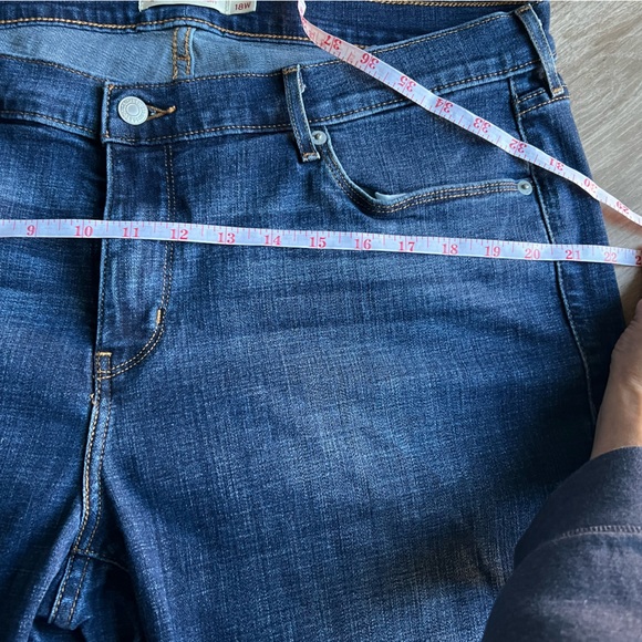Levi’s classic straight jeans with stretch size 18 W great condition - Picture 8 of 11